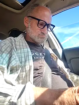 Snapshot of DatingProfile_USA_43_str8 chatting on February 19, 2025, 6:32 pm DatingProfile USA 43 str8 online show from February 19, 2025, 6:32 pm