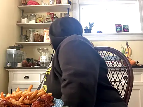 BigKittyRaven online show from January 8, 2026, 5:48 pm