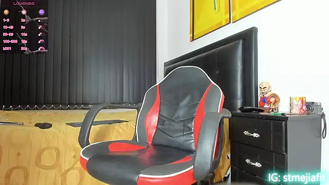 Snapshot of connor_santtos chatting on January 24, 2025, 9:05 pm connor santtos online show from January 24, 2025, 9:05 pm