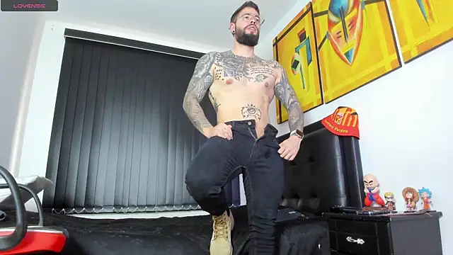 Snapshot of connor_santtos chatting on February 12, 2025, 2:21 pm connor santtos online show from February 12, 2025, 2:21 pm