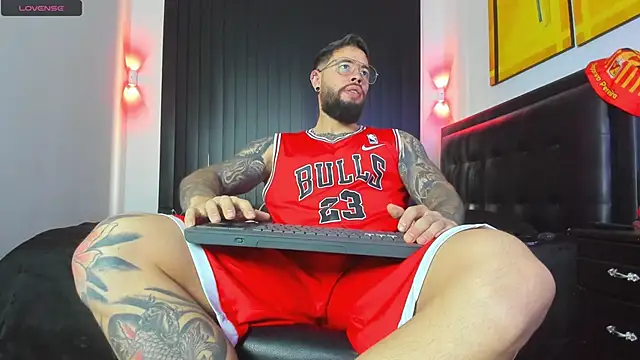 Snapshot of connor_santtos chatting on March 8, 2025, 3:13 pm connor santtos online show from March 8, 2025, 3:13 pm