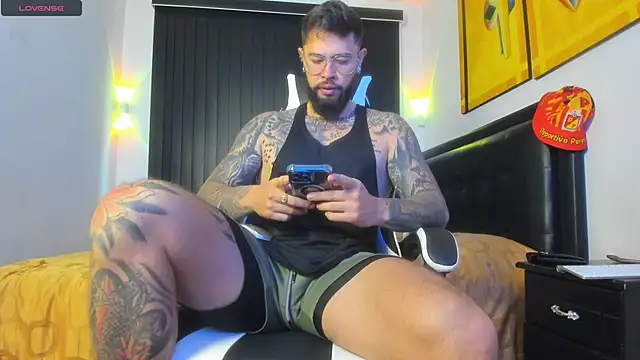 Snapshot of connor_santtos chatting on September 10, 2025, 2:39 pm connor santtos online show from September 10, 2025, 2:39 pm