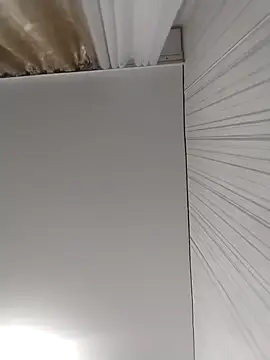 Lorrain Dorrie online show from December 5, 2025, 6:22 am