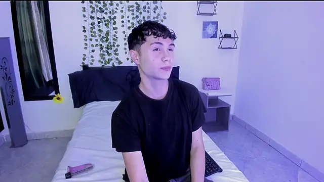 crushnier online show from January 21, 2025, 5:20 pm