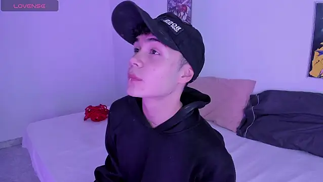 crushnier online show from March 14, 2025, 6:18 pm