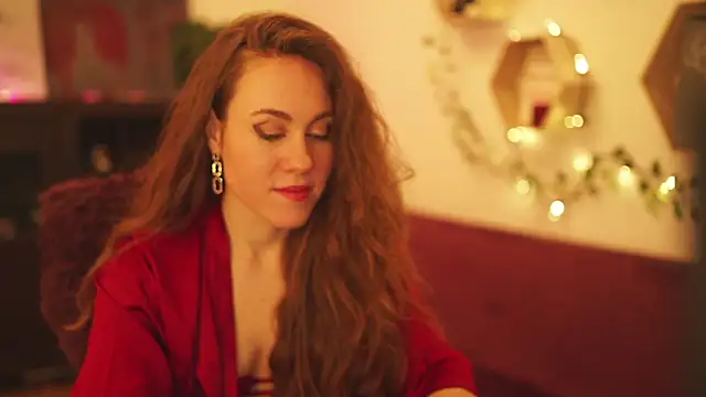 Snapshot of Berberis__Silene chatting on December 25, 2024, 7:45 pm Berberis Silene online show from December 25, 2024, 7:45 pm