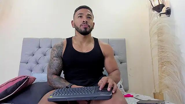 Snapshot of bruno_miller_ chatting on February 23, 2026, 9:01 pm bruno miller online show from February 23, 2026, 9:01 pm