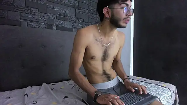 Snapshot of orion_perla chatting on December 30, 2024, 9:48 am orion perla online show from December 30, 2024, 9:48 am