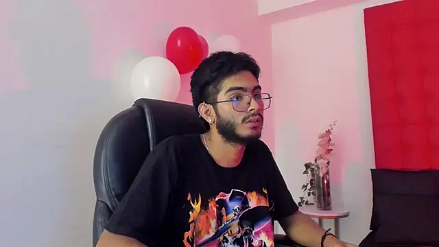 Snapshot of orion_perla chatting on February 14, 2025, 3:43 am orion perla online show from February 14, 2025, 3:43 am