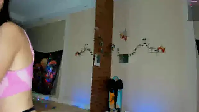 Snapshot of sweed_angel chatting on March 6, 2025, 5:03 am sweed angel online show from March 6, 2025, 5:03 am