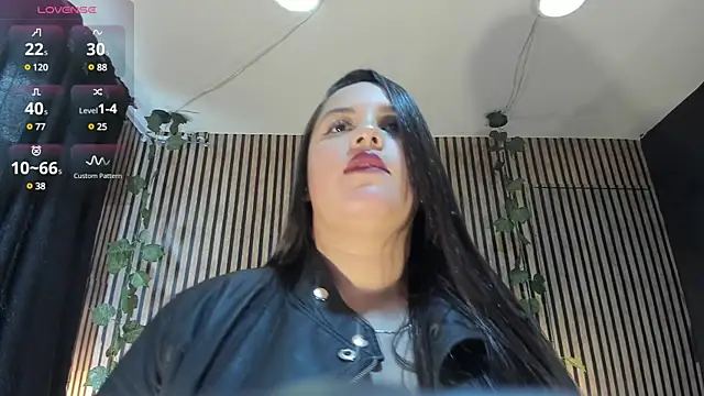 Victoria Ponce1 online show from January 6, 2025, 7:35 pm