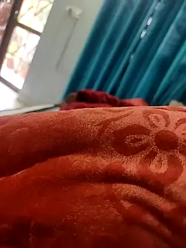 Snapshot of shale26 chatting on December 9, 2024, 9:39 am shale26 online show from December 9, 2024, 9:39 am