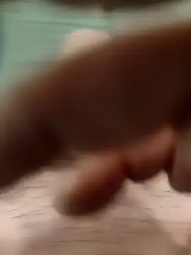 Snapshot of shale26 chatting on December 12, 2024, 8:03 am shale26 online show from December 12, 2024, 8:03 am