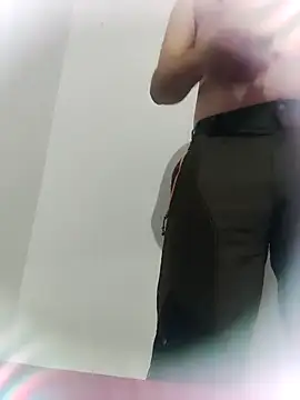 Snapshot of shale26 chatting on December 17, 2024, 2:12 am shale26 online show from December 17, 2024, 2:12 am