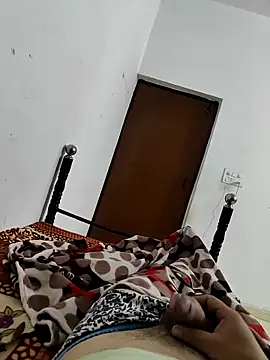 Snapshot of shale26 chatting on February 27, 2025, 5:58 pm shale26 online show from February 27, 2025, 5:58 pm