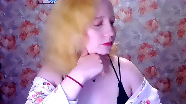 MelxMellie online show from May 14, 2026, 4:47 pm