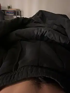 Snapshot of alixbg33 chatting on December 8, 2024, 9:02 am alixbg33 online show from December 8, 2024, 9:02 am