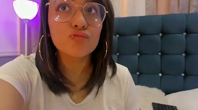 Snapshot of Pandoracherry chatting on March 10, 2025, 12:15 pm Pandoracherry online show from March 10, 2025, 12:15 pm