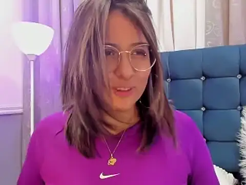 Snapshot of Pandoracherry chatting on March 22, 2025, 1:08 pm Pandoracherry online show from March 22, 2025, 1:08 pm