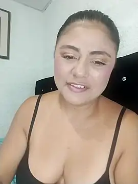 Snapshot of ElizabethWeil chatting on October 15, 2025, 7:03 pm ElizabethWeil online show from October 15, 2025, 7:03 pm