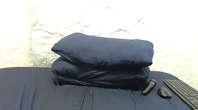 Snapshot of LolaTwerksXX chatting on March 13, 2025, 9:26 pm LolaTwerksXX online show from March 13, 2025, 9:26 pm