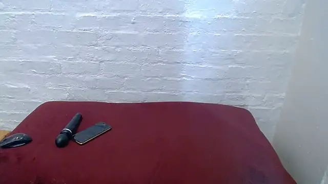 Snapshot of LolaTwerksXX chatting on September 24, 2025, 11:13 am LolaTwerksXX online show from September 24, 2025, 11:13 am