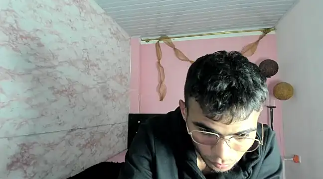 alessandro 2005 online show from February 13, 2025, 11:26 pm