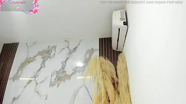 Snapshot of briannaduque chatting on September 29, 2025, 5:18 pm briannaduque online show from September 29, 2025, 5:18 pm