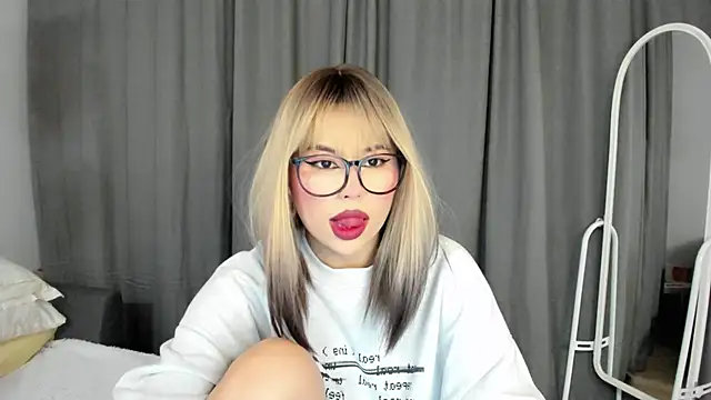 may mia online show from February 18, 2025, 10:25 pm