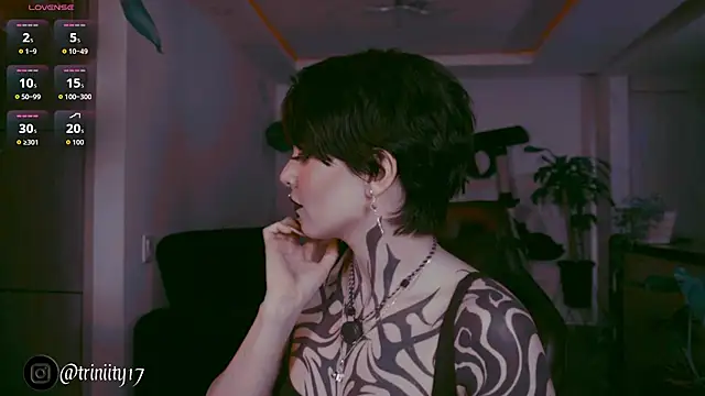 Snapshot of Trinity___s chatting on December 19, 2025, 10:28 pm Trinity s online show from December 19, 2025, 10:28 pm