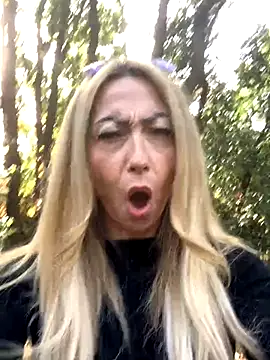 Snapshot of harleyejoker1 chatting on October 24, 2025, 9:17 am harleyejoker1 online show from October 24, 2025, 9:17 am