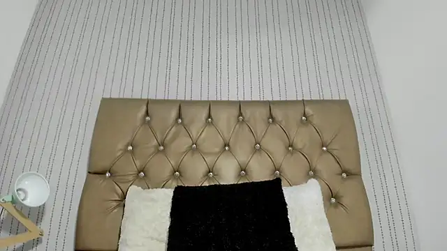 candymery online show from November 12, 2025, 7:57 pm