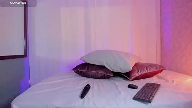 Pamela Johnsonn online show from February 8, 2026, 11:13 am