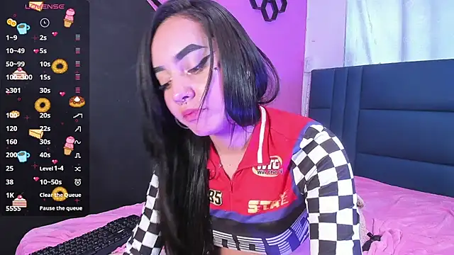 dakota-bright01 online show from January 7, 2025, 6:14 pm