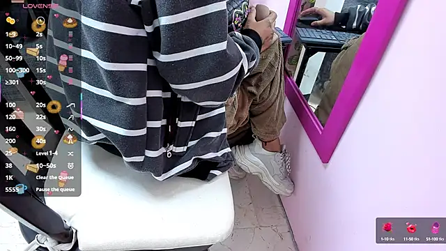 dakota-bright01 online show from February 22, 2025, 1:13 pm