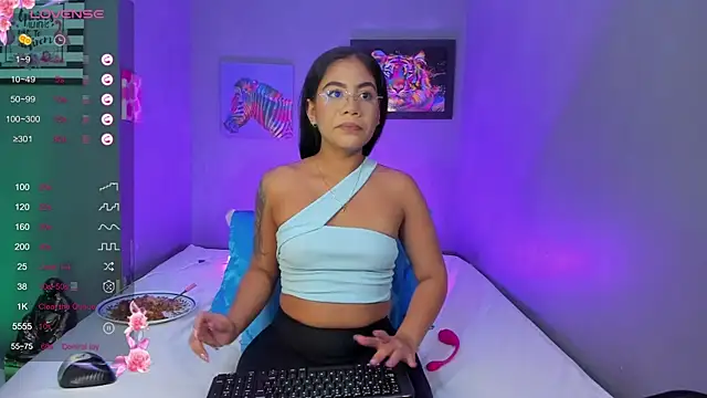 PammelaRoss1 online show from February 19, 2026, 6:04 pm