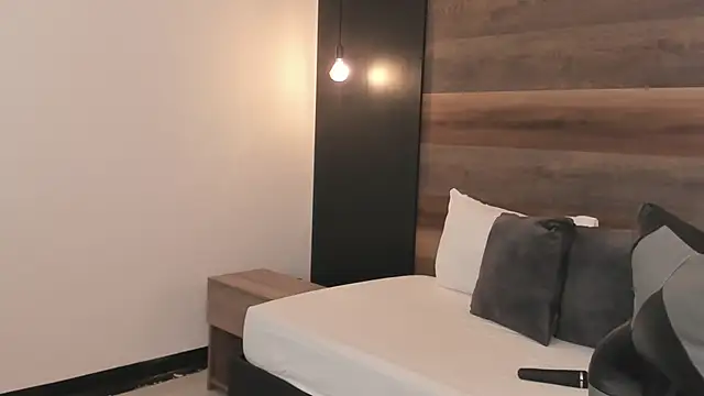 Snapshot of stephanya_ chatting on April 24, 2026, 8:22 pm stephanya online show from April 24, 2026, 8:22 pm