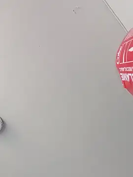 Snapshot of Darly_Gomez chatting on December 24, 2024, 9:00 pm Darly Gomez online show from December 24, 2024, 9:00 pm