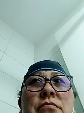 Snapshot of Darly_Gomez chatting on January 25, 2025, 9:47 am Darly Gomez online show from January 25, 2025, 9:47 am