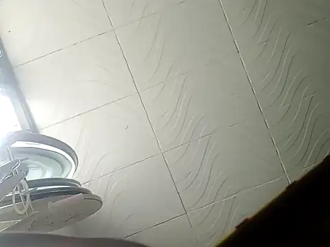 Darly Gomez online show from February 8, 2025, 8:21 pm