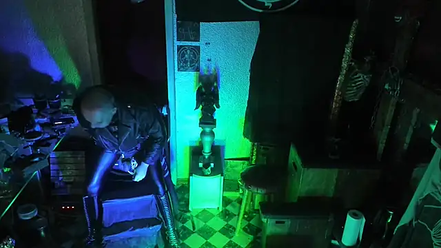 BULGEDEMON online show from February 16, 2026, 2:51 am