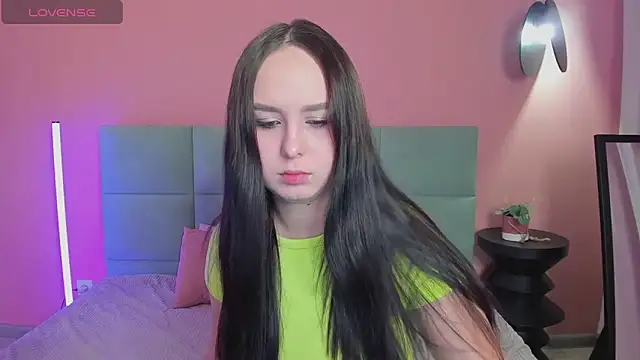 BeatriceReeves online show from November 29, 2025, 1:08 am