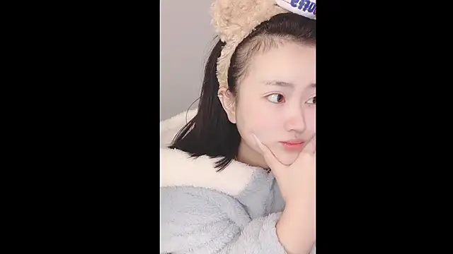 Snapshot of ffccvjsexx chatting on December 15, 2024, 3:20 pm ffccvjsexx online show from December 15, 2024, 3:20 pm