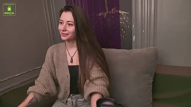 Snapshot of Ishtar_Divine chatting on January 16, 2025, 4:38 am Ishtar Divine online show from January 16, 2025, 4:38 am