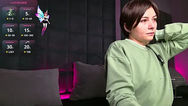 Snapshot of Ishtar_Divine chatting on November 13, 2025, 4:33 am Ishtar Divine online show from November 13, 2025, 4:33 am