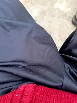 Snapshot of paubabando_ chatting on January 9, 2026, 10:40 am paubabando online show from January 9, 2026, 10:40 am