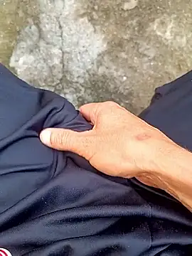 Snapshot of paubabando_ chatting on January 15, 2026, 9:58 am paubabando online show from January 15, 2026, 9:58 am