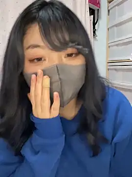 Snapshot of YUNA-yuna chatting on February 1, 2025, 6:51 pm YUNA-yuna online show from February 1, 2025, 6:51 pm