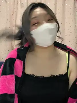 Snapshot of YUNA-yuna chatting on February 22, 2025, 4:40 pm YUNA-yuna online show from February 22, 2025, 4:40 pm