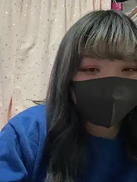 Snapshot of YUNA-yuna chatting on February 27, 2025, 5:15 pm YUNA-yuna online show from February 27, 2025, 5:15 pm